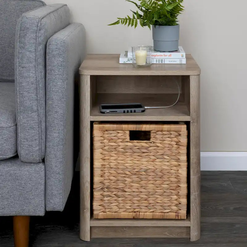 Table d'appoint avec grain de bois de chêne côtier et étagère ouverte de rangement