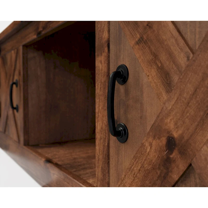 Table basse rustique en bois de ferme avec portes de grange, finition Aged Whiskey