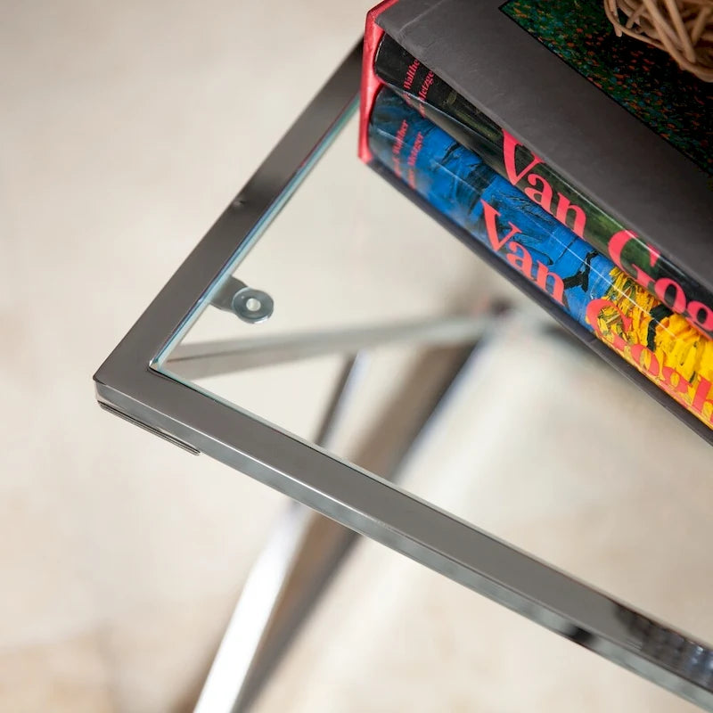 Table d'appoint carrée X-Frame en chrome argenté avec plateau en verre transparent