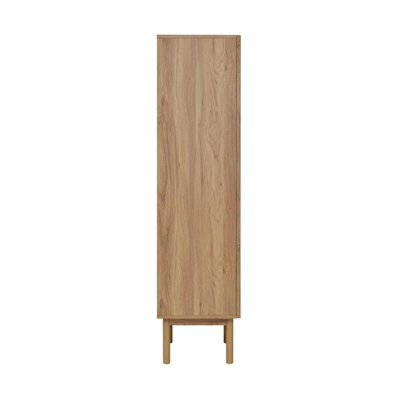 Armoire haute de style Mid-Century en placage de chêne avec porte en rotin