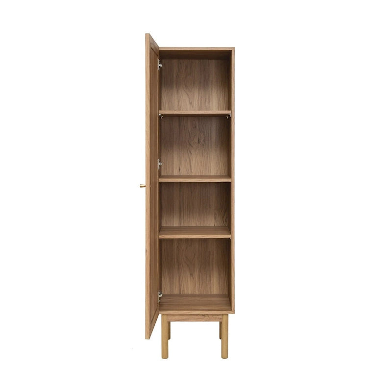 Armoire haute de style Mid-Century en placage de chêne avec porte en rotin