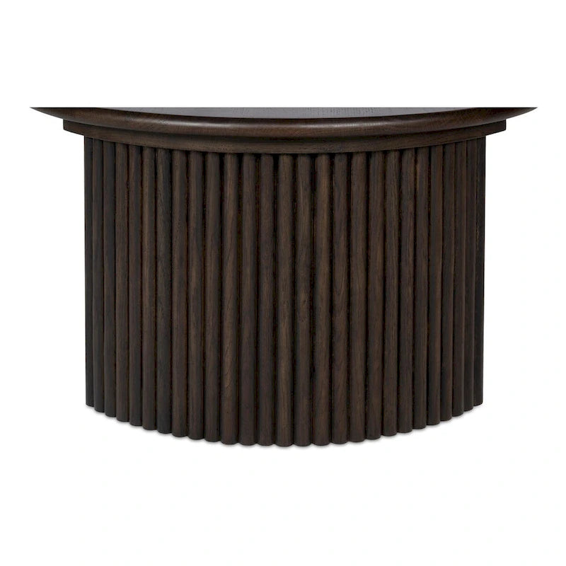 Table basse ronde en chêne massif avec pieds cannelés marron foncé